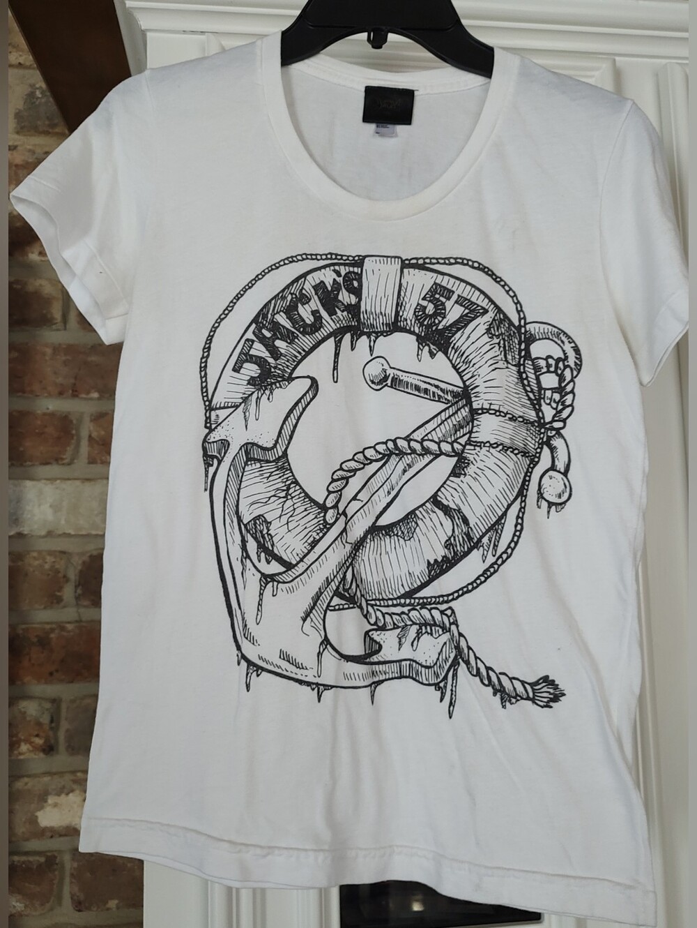 Jacks Surfboards White Graphic Crew Neck Tee - Women Size M